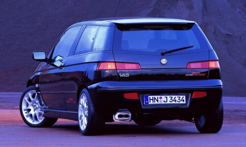 Alfa-Romeo 145 #2
