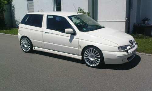 Alfa-Romeo 145 #8