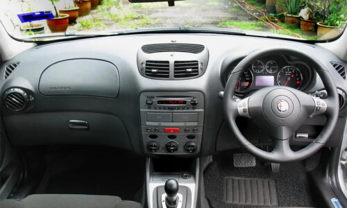 Alfa-Romeo 147 #16