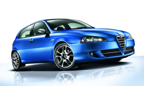 Alfa-Romeo 147 Black Line #1