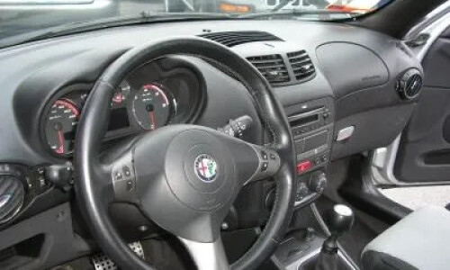 Alfa-Romeo 147 Black Line #7