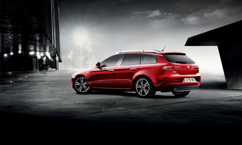 Alfa-Romeo 159 Sportwagon #11