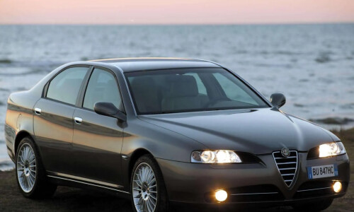 Alfa-Romeo 166 #7