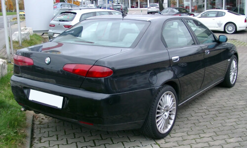 Alfa-Romeo 166 #8