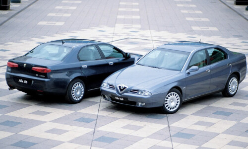 Alfa-Romeo 166 #9
