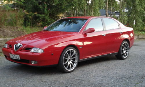 Alfa-Romeo 166 #10
