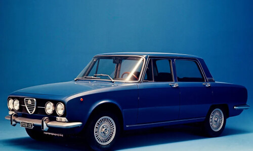 Alfa-Romeo 2000 #3