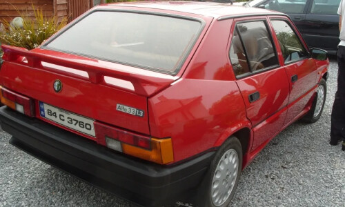 Alfa-Romeo 33 #12