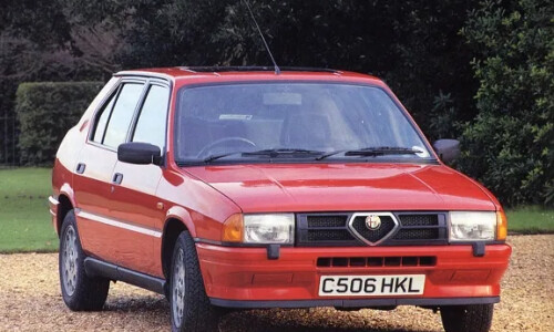 Alfa-Romeo 33 #13
