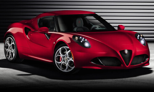 Alfa-Romeo 4C #2