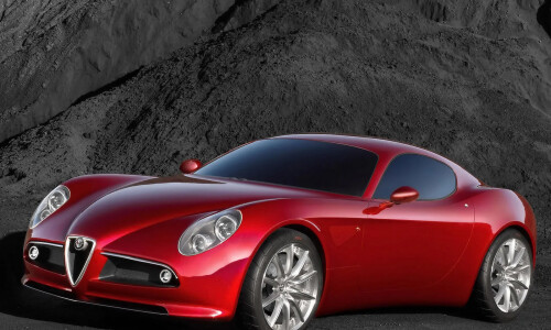 Alfa-Romeo 8C Competizione #1