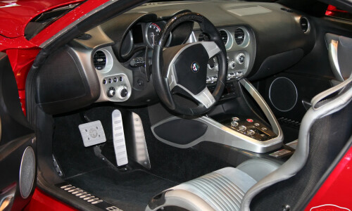 Alfa-Romeo 8C Competizione #9