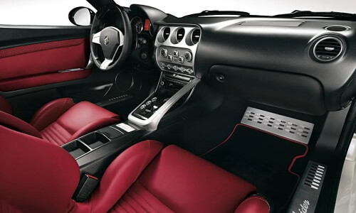 Alfa-Romeo 8C Spider #12
