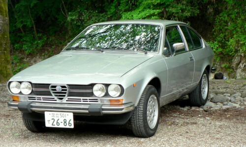 Alfa-Romeo Alfetta #7