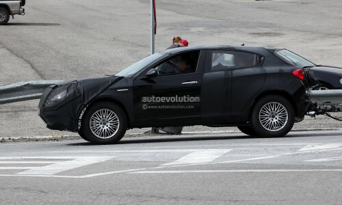 Alfa-Romeo CXover #3