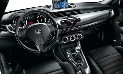 Alfa-Romeo Giulia #6