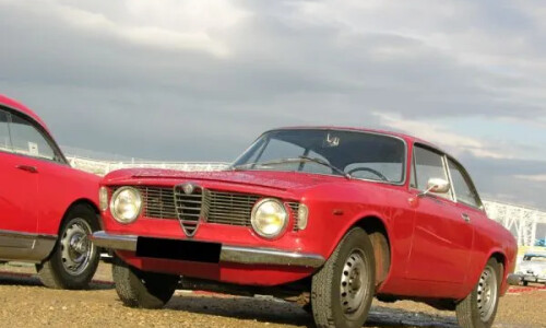 Alfa-Romeo Giulia Sprint GT #6