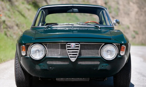 Alfa-Romeo Giulia Sprint GT #12