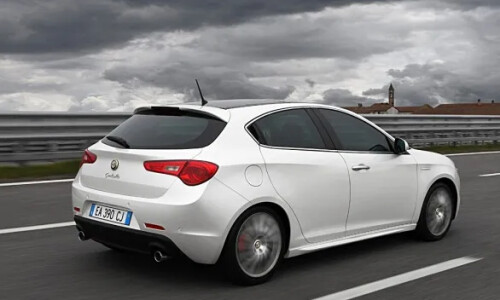 Alfa-Romeo Giulietta Sportwagon #13