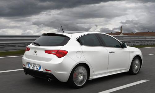 Alfa-Romeo Giulietta Sportwagon #17
