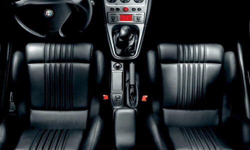 Alfa-Romeo GTV #12