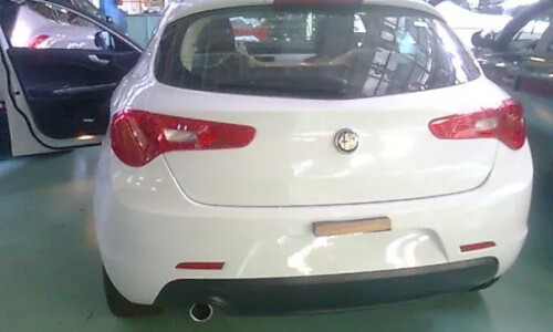 Alfa-Romeo Milano #17