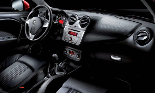 Alfa-Romeo MiTo #9