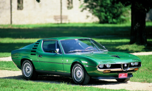 Alfa-Romeo Montreal #4