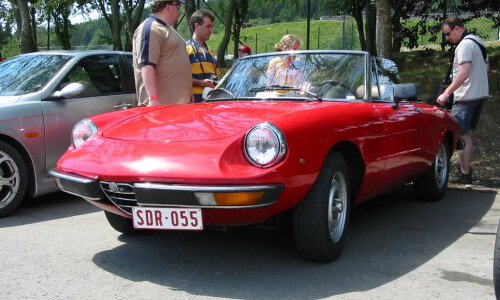 Alfa-Romeo Spider #5