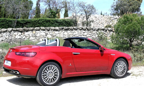 Alfa-Romeo Spider 2.4 JTDM #9