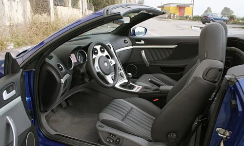 Alfa-Romeo Spider 2.4 JTDM #11