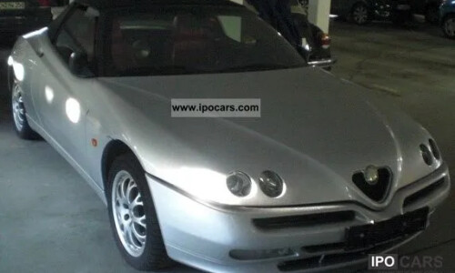 Alfa-Romeo Spider Edizione Classica #10
