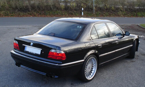 Alpina B12 #12