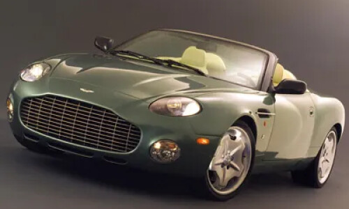 Aston-Martin AR1 #12