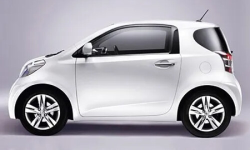 Aston-Martin Cygnet #9
