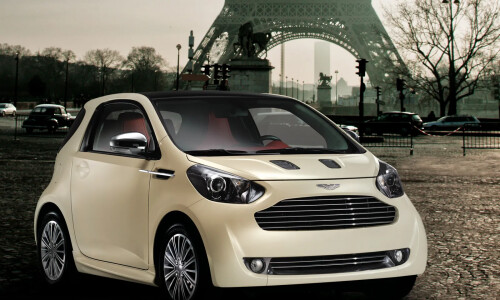 Aston-Martin Cygnet #13