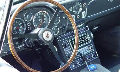 Aston-Martin DB6 #3