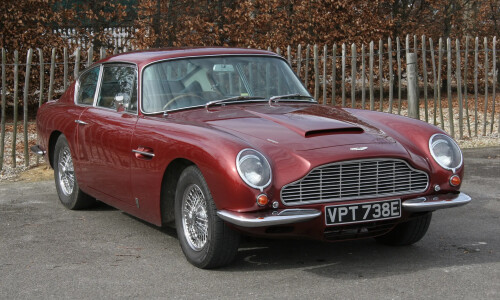 Aston-Martin DB6 #4