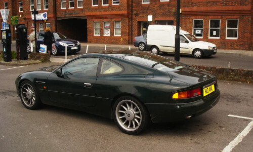 Aston-Martin DB7 #8