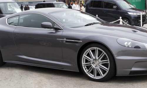 Aston-Martin DBS #6