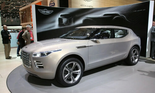 Aston-Martin Lagonda #12