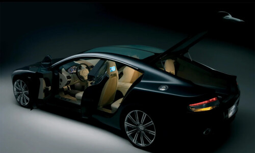 Aston-Martin Rapide #4