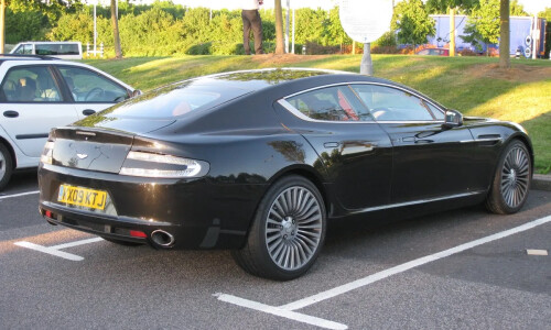 Aston-Martin Rapide #14