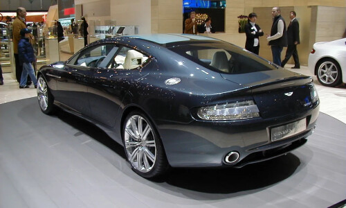 Aston-Martin Rapide #15