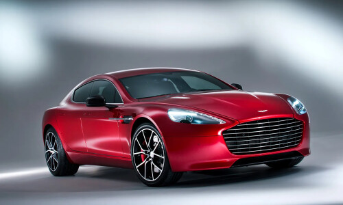 Aston-Martin Rapide S #1