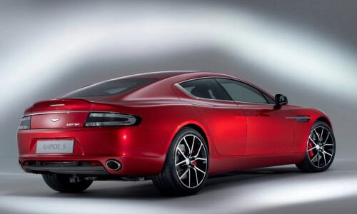 Aston-Martin Rapide S #4