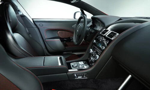 Aston-Martin Rapide S #5