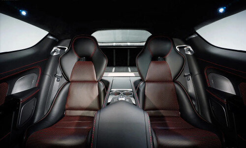 Aston-Martin Rapide S #7