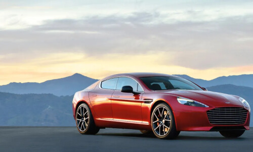 Aston-Martin Rapide S #9