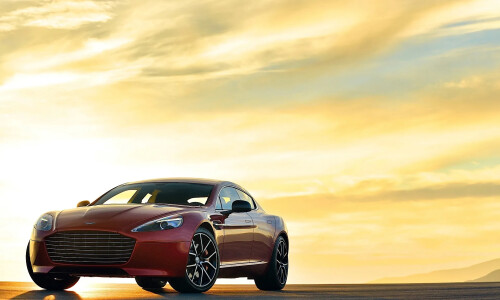 Aston-Martin Rapide S #13